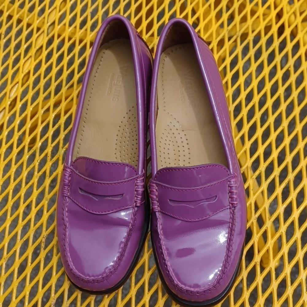 G.H Bass Weejuns Whitney Candy Loafers in Plum Size 5